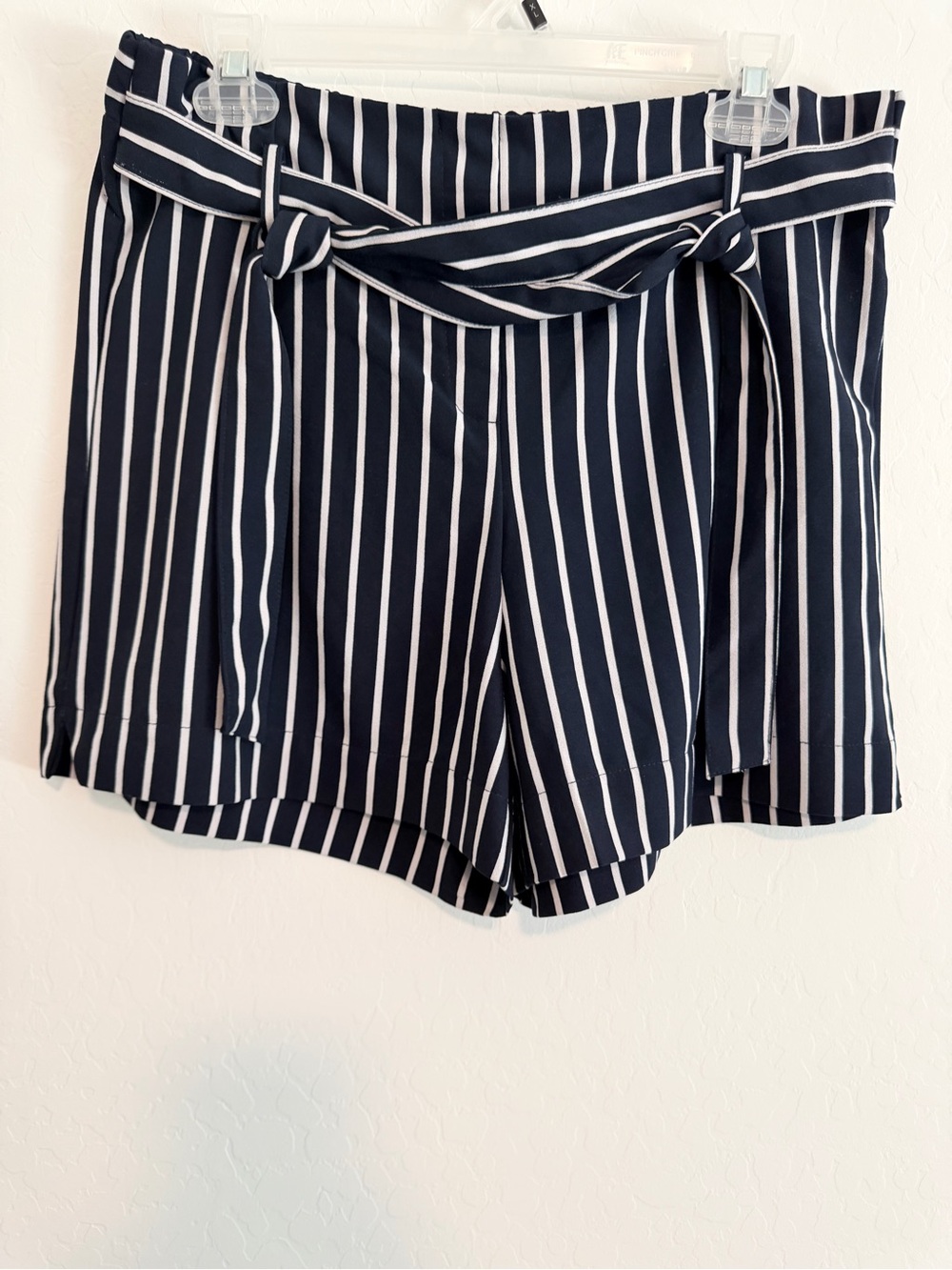 Striped Tie-Waist Women’s Shorts - Navy & White
